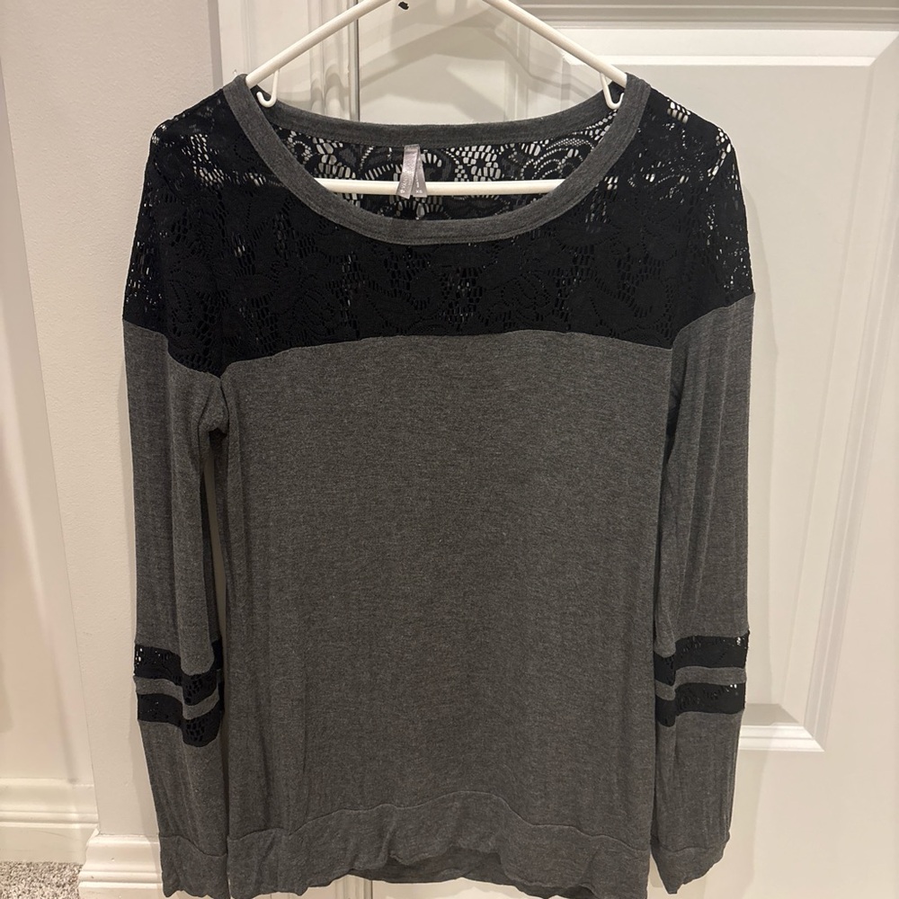 Vanity Gray and Black Lace Long Sleeve Top